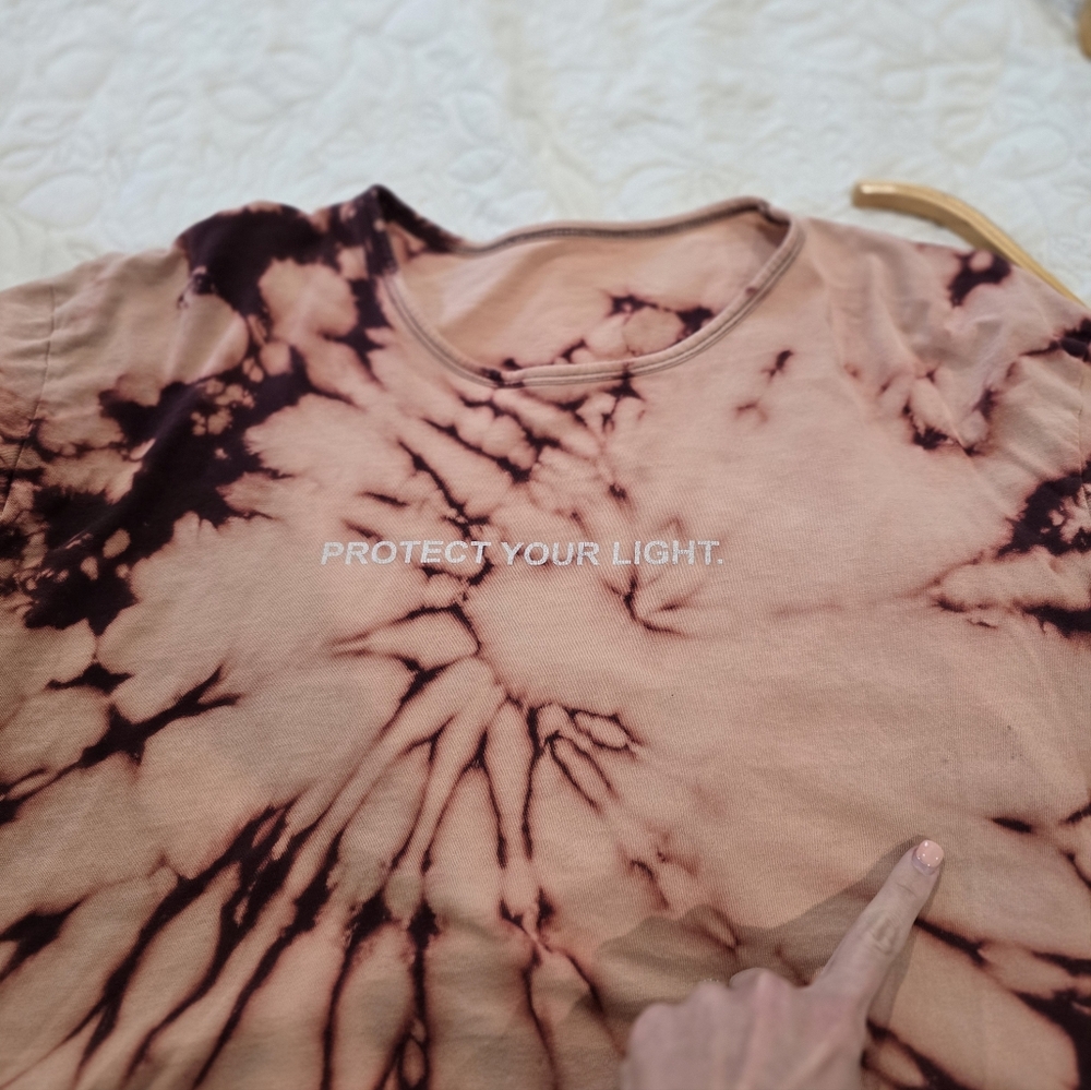 "Protect Your Light" Cropped Tee - Picture 3 of 4